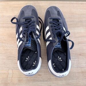 Adidas Men's Blue and White Sneakers